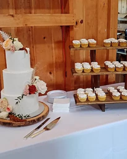 Classy Cakes By Lori photo 2